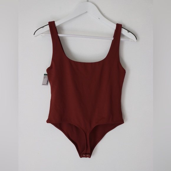 Simons Miyu Square Neck Bodysuit In burgundy Size L - Picture 5 of 5